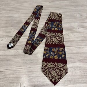 Metropolitan Museum of Art MET Silk Neck Tie ITALY Designer Red Floral Striped